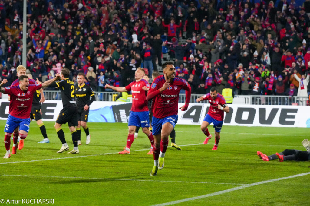 Raków w rzutach karnych wywalczył sobie z GKS-em Katowice Finał STS Puchar Polski!!! 9