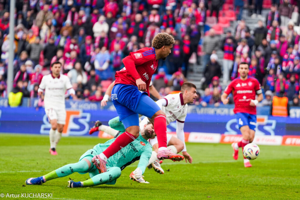 Brawa dla Rakowa za walkę i ambicję w meczu z Widzewem, ale święta miały być inne... 7