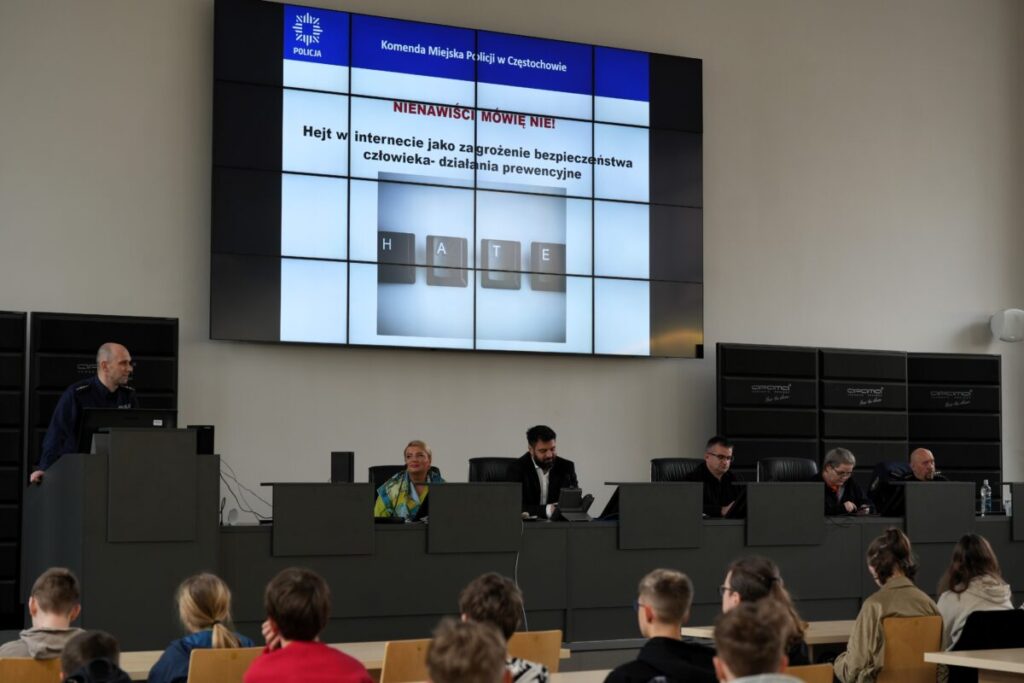 Japping ,,Bezpieczna Sigma" - ciekawe wykłady W KMP o cyberbezpieczeństwie, hejcie, elektrycznych hulajnogach i przemocy... 8