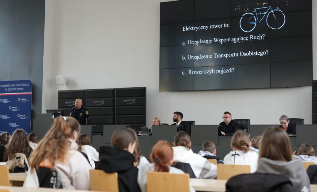 Japping ,,Bezpieczna Sigma" - ciekawe wykłady W KMP o cyberbezpieczeństwie, hejcie, elektrycznych hulajnogach i przemocy... 10