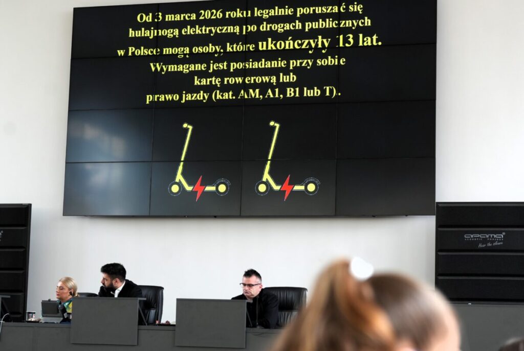 Japping ,,Bezpieczna Sigma" - ciekawe wykłady W KMP o cyberbezpieczeństwie, hejcie, elektrycznych hulajnogach i przemocy... 11