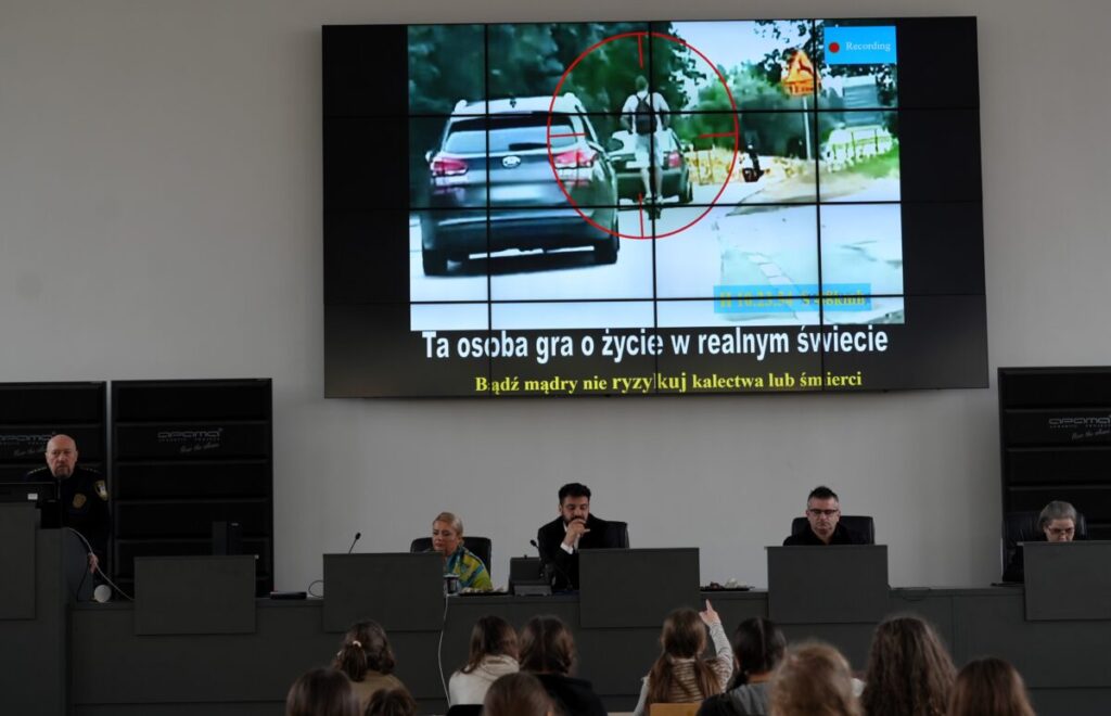 Japping ,,Bezpieczna Sigma" - ciekawe wykłady W KMP o cyberbezpieczeństwie, hejcie, elektrycznych hulajnogach i przemocy... 12