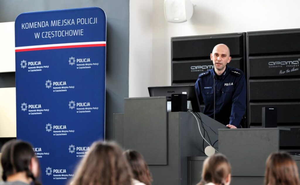 Japping ,,Bezpieczna Sigma" - ciekawe wykłady W KMP o cyberbezpieczeństwie, hejcie, elektrycznych hulajnogach i przemocy... 5