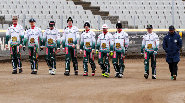 Uwaga! Konkurs. Są zaproszenia na mecz: Krono-Plast Włókniarz z mistrzem Polski 8