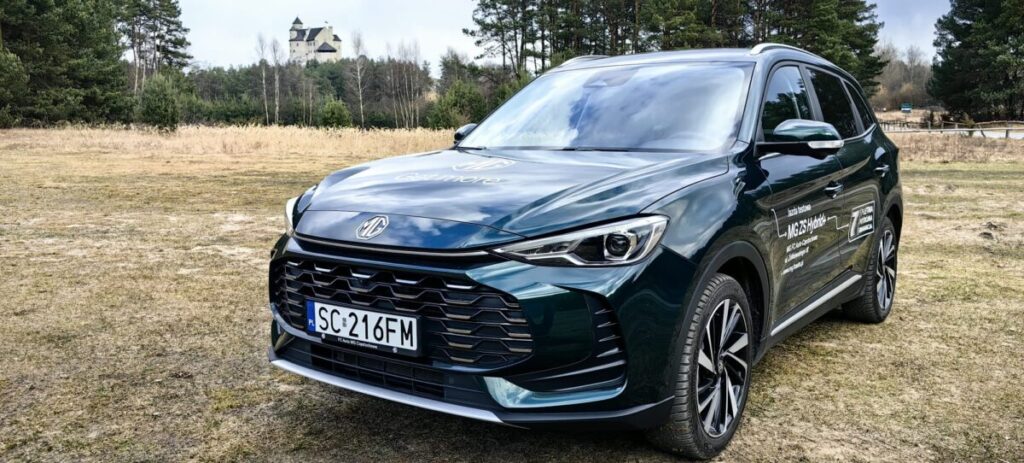 Europejskie korzenie zobowiązują. Test MG ZS Hybrid+ 58
