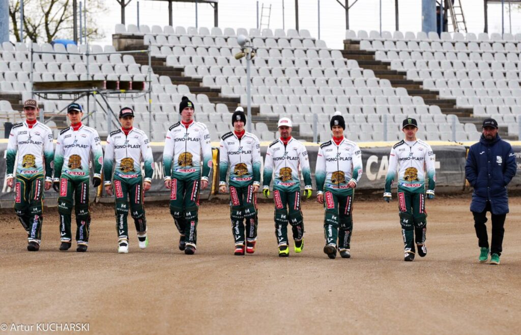 Trzy mecze i trzy porażki Włókniarza, a teraz bardzo ważny mecz w Zielonej Górze... 2