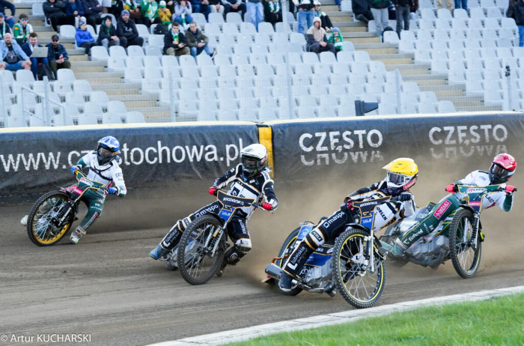 Włókniarz – Motor 26:64. Fatalnie na torze, średnio na trybunach jak na pierwszy mecz... 11