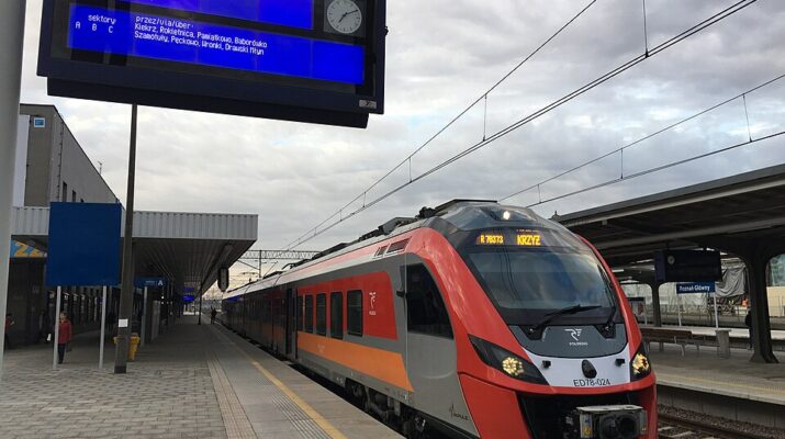 Nowość dla podróżnych! Bilety POLREGIO bezpośrednio w aplikacji Jakdojade. 10