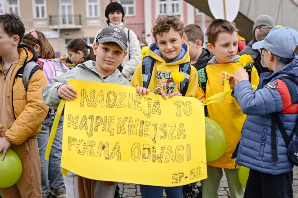 Marsz Nadziei przeszedł ulicami Częstochowy – „Pomagamy, wspieramy, dajemy nadzieję” 3