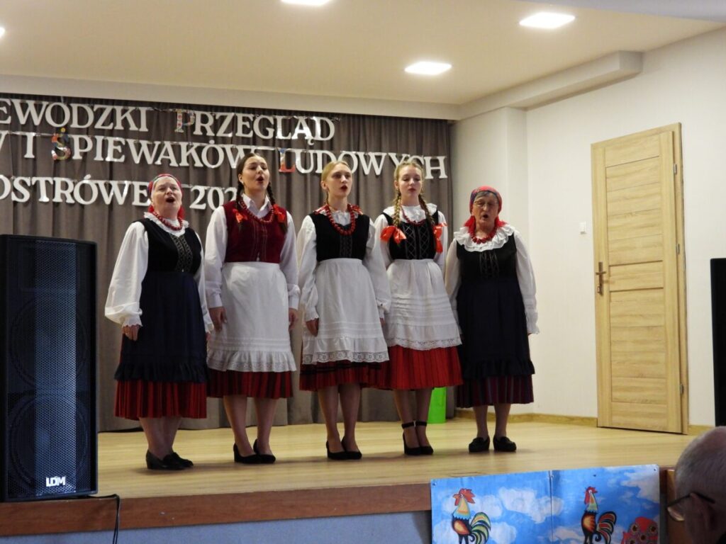 Wojewódzki Przegląd Zespołów i Śpiewaków Ludowych 2