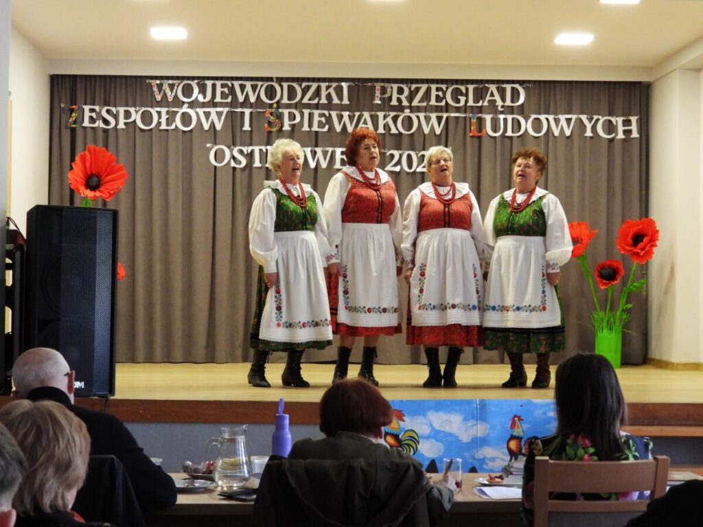 Wojewódzki Przegląd Zespołów i Śpiewaków Ludowych 8