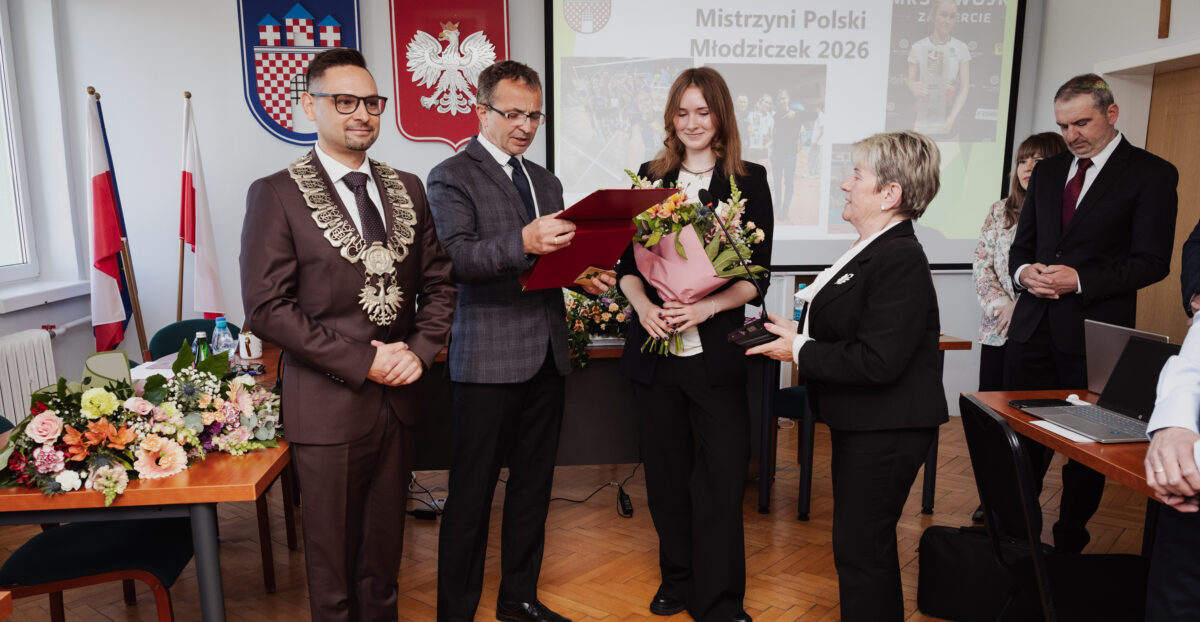Hanna Pasikowska, utalentowana siatkarka i Mistrzyni Polski Młodziczek, nagrodzona!