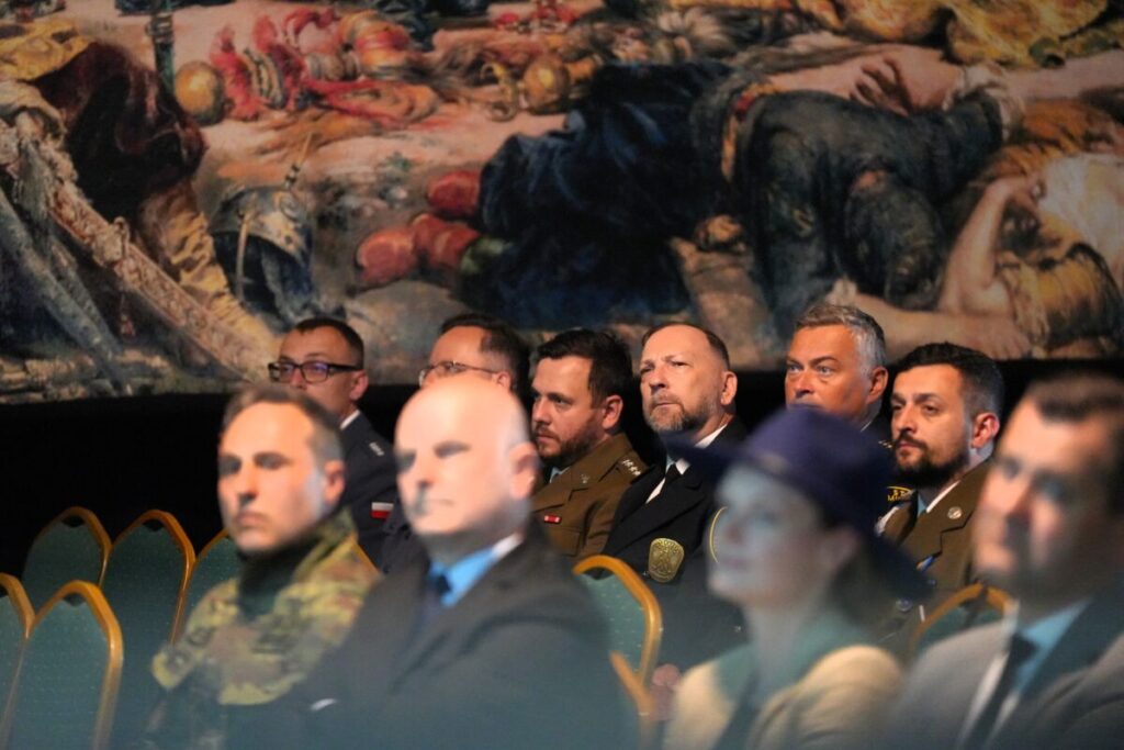 Oficjalne odsłonięcie muralu z okazji 35-lecia Straży Granicznej 6