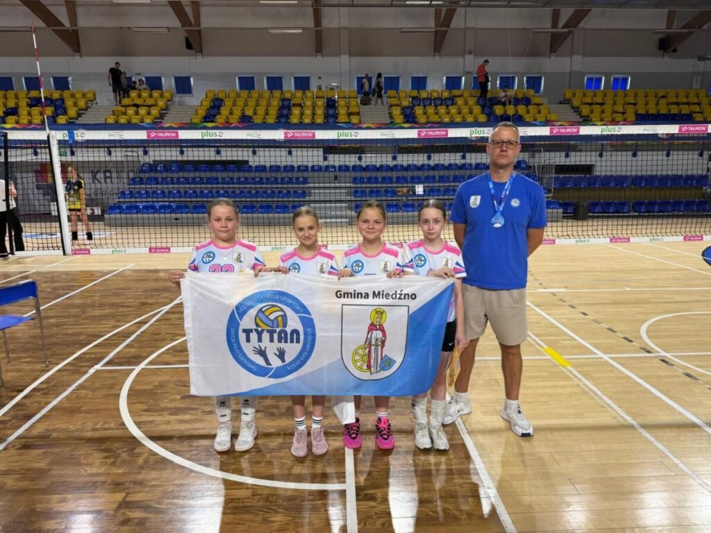 Niesamowity Tytan Ostrowy nad Okszą! Trener Michał Leśnikowski: 3 złota na 4 to fenomen! 6
