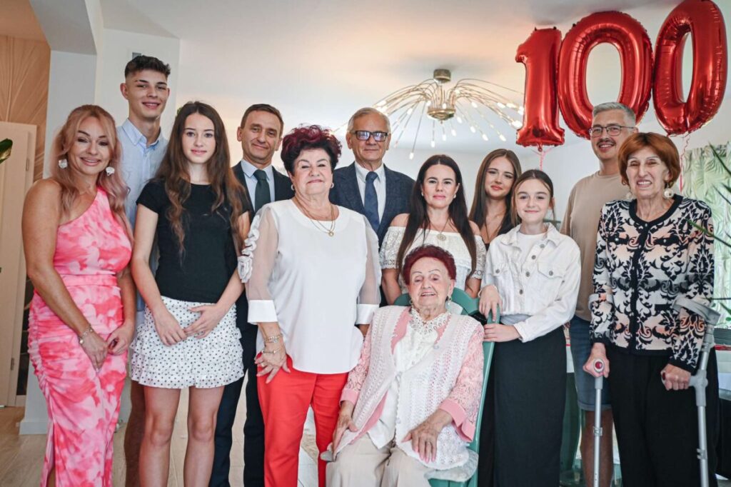 Kolejna mieszkanka Częstochowy skończyła 100 lat! 7