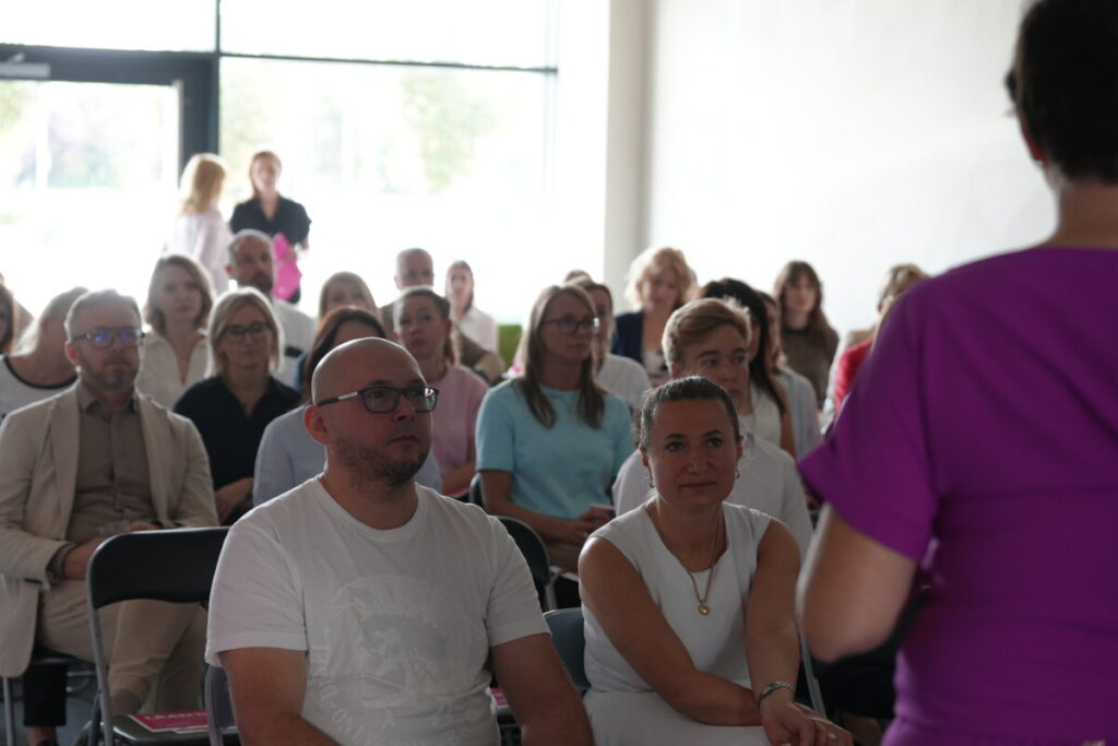 LEAD'it: O cieniach władzy i wyzwaniach współczesnego przywództwa 6