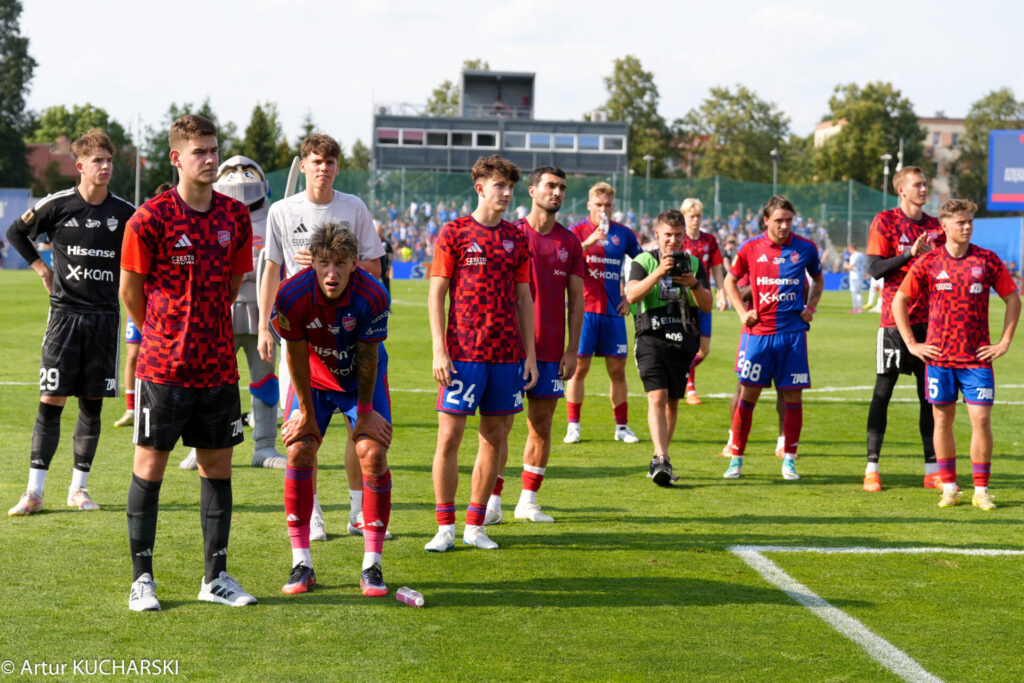 Nieudana inauguracja ligi dla Rakowa. Wisła znowu lepsza... 8