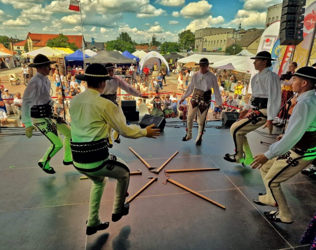 Jubileuszowa odsłona Jurajskiego Festiwalu Sztuki i Wina w Olsztynie, Start już 17 lipca 3