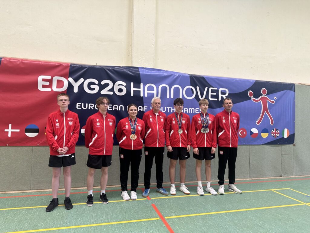 Trzy srebrne medale zawodników AZS UJD w Europejskich Igrzysk Młodzieży Głuchych 2