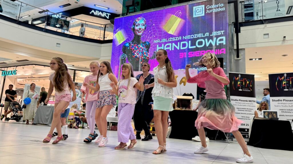 Kodowane, capoeira a może nauka… włoskiego?Giełda Zajęć Pozalekcyjnych w Jurajskiej pełna pomysłów na czas po szkole 3