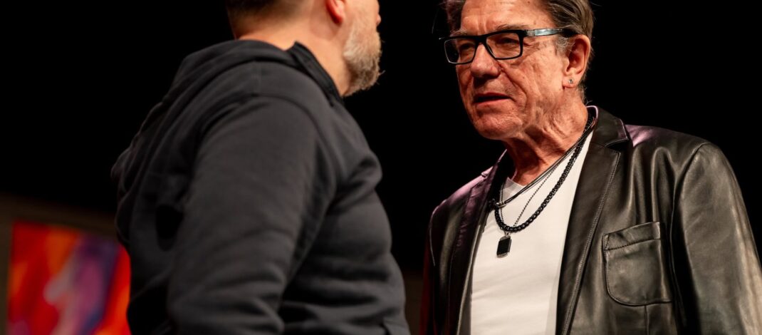 Błyskotliwa komedia „Najdroższy” już 11 października na scenie Filharmonii Częstochowskiej. Mamy podwójne zaproszenie [KONKURS]