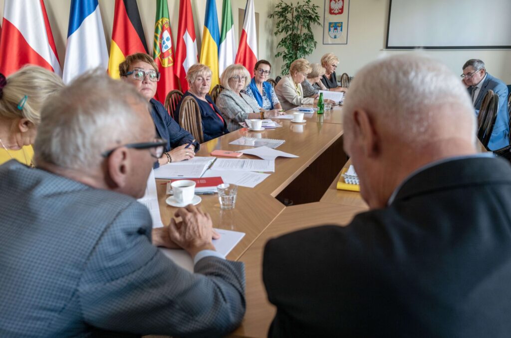 Miejska Rada Seniorów rozmawiała o zdrowiu, aktywnościach i nowych klubach seniora 2