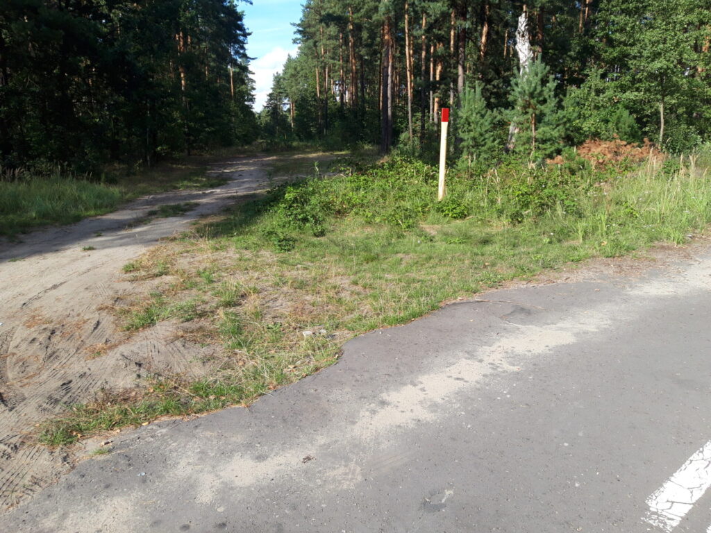 Śmieci przy ul. Bugajskiej zostały uprzątnięte 3