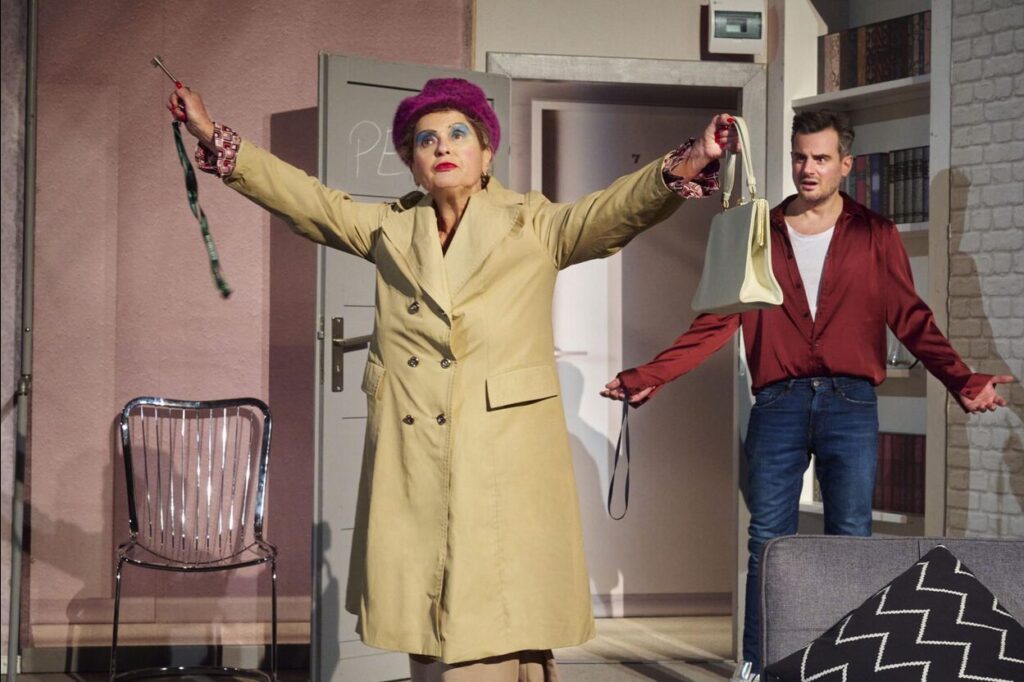 Teatralny hit "Berek, czyli upiór w moherze" wraca na scenę Filharmonii Częstochowskiej. Mamy podwójne zaproszenie [KONKURS] 4
