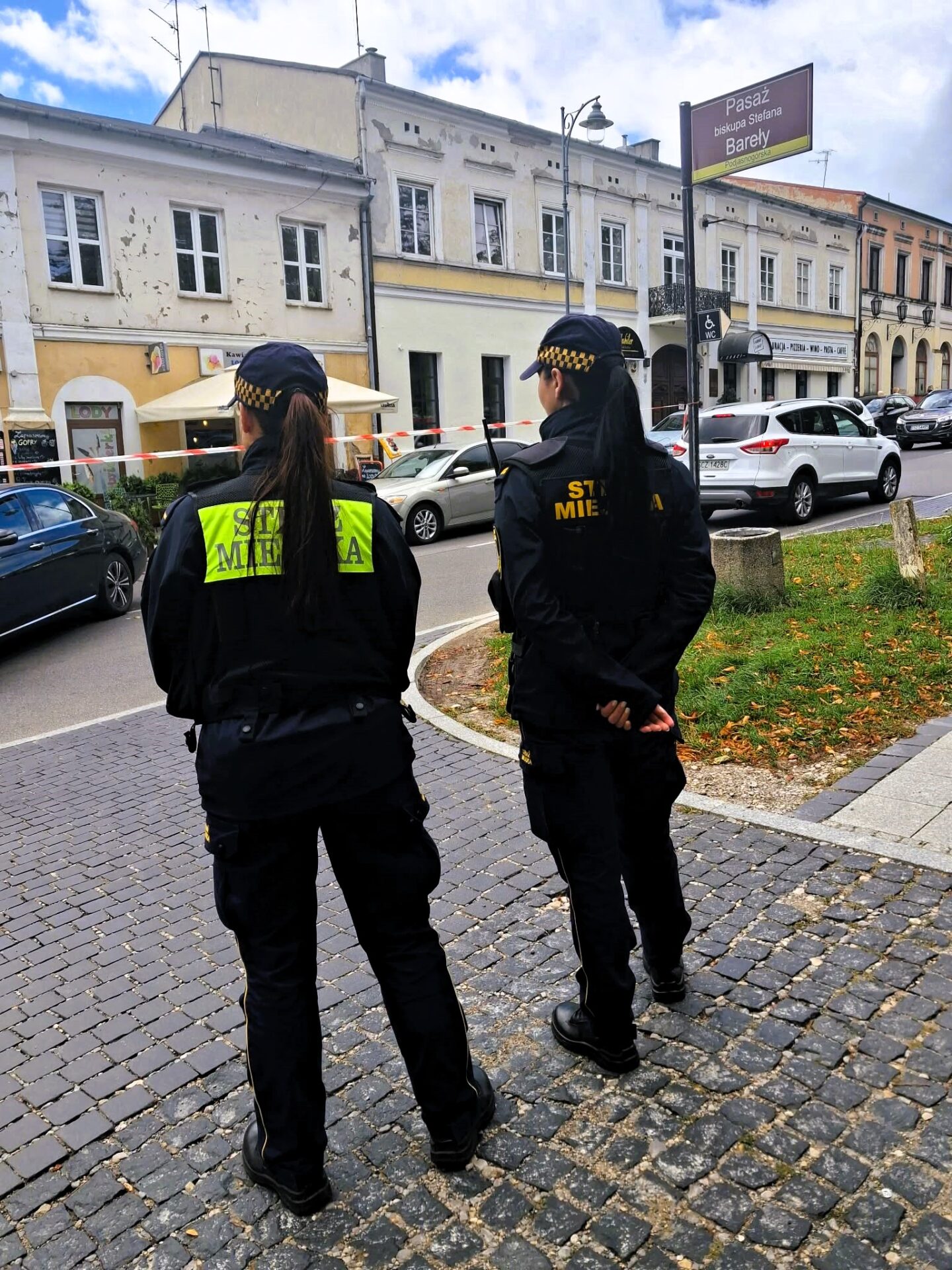Dyżurni częstochowskiej Straży Miejskiej odnotowali w miniony weekend 101 telefonicznych wniosków o pomoc