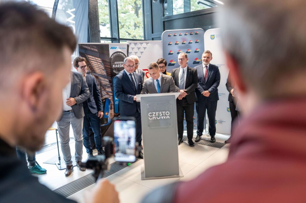 Wspólny, tańszy bilet miesięczny na pociągi i transport MPK Częstochowa już od 13 grudnia 4