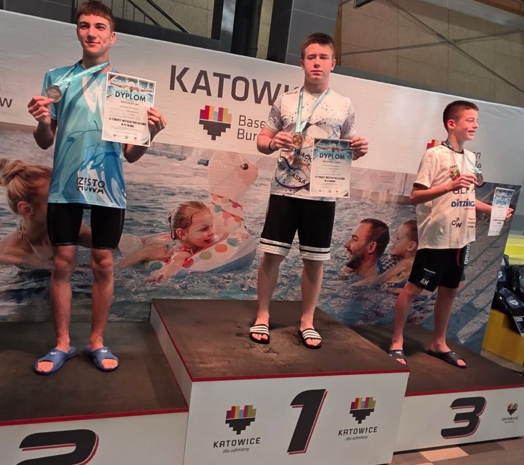 10 medali dla zawodników UKS Delfinek na pływackich mistrzostwach 6
