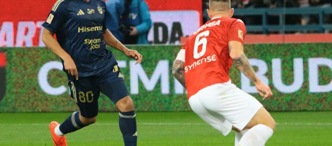 W Krakowie powinien być remis, jest stracona bramka w 10. minucie doliczonego czasu gry i porażka z Wisłą 1:2
